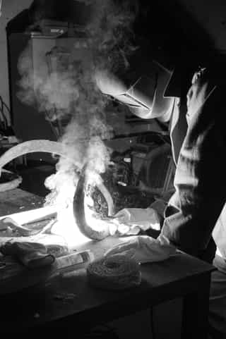 Serpent forgé, Aurélien Raynaud, peintre sculpteur animalier, atelier forge